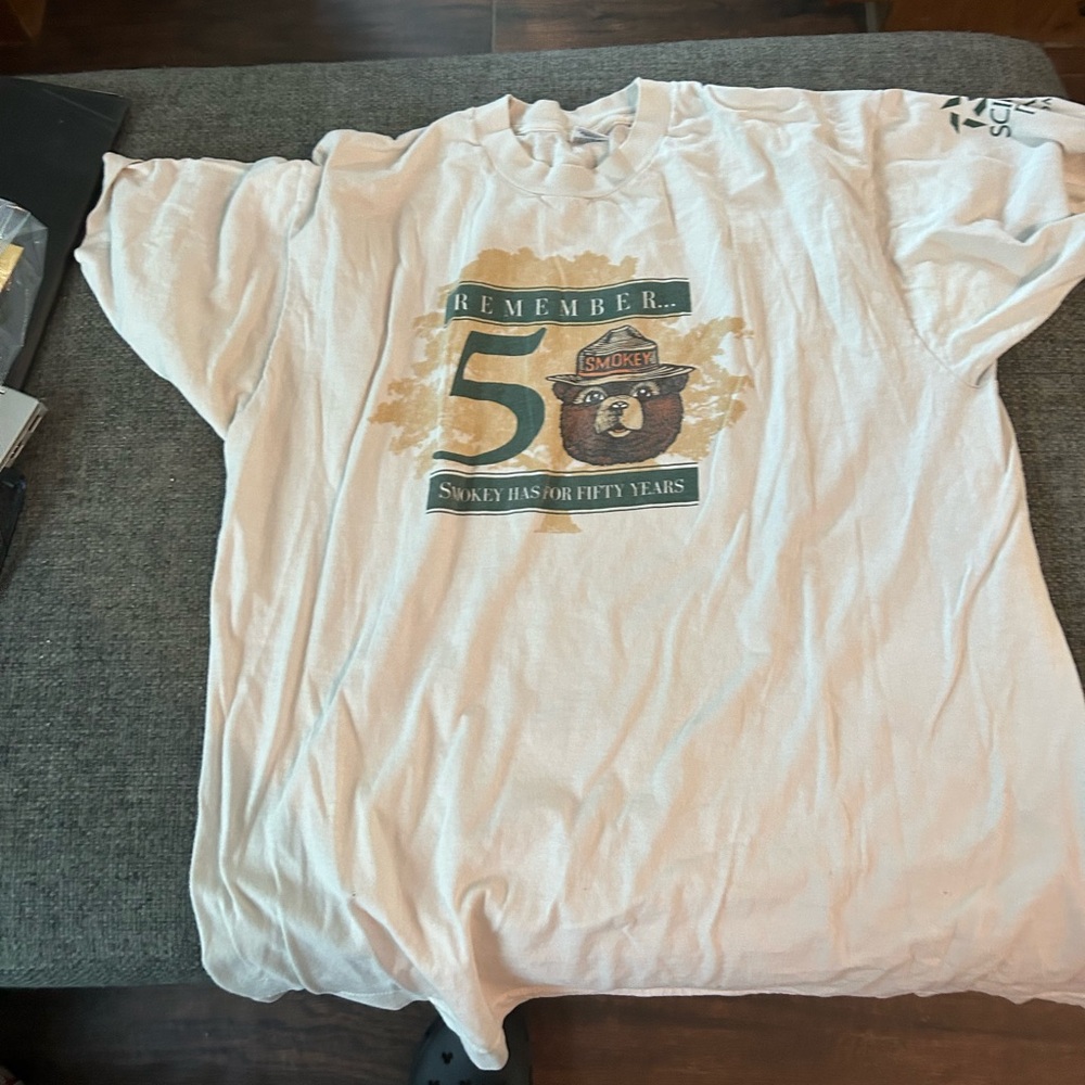 90's Retro Smokey Bear Remember 50 Smokey has for fifty years size xl.